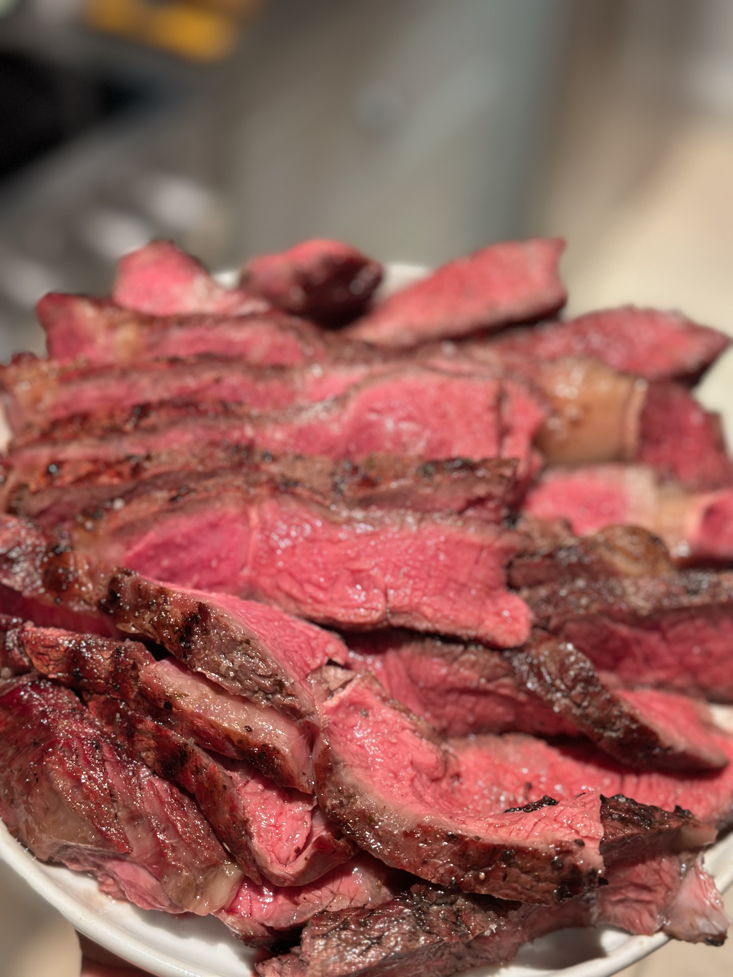 Juicy grilled steak sliced and ready to serve.